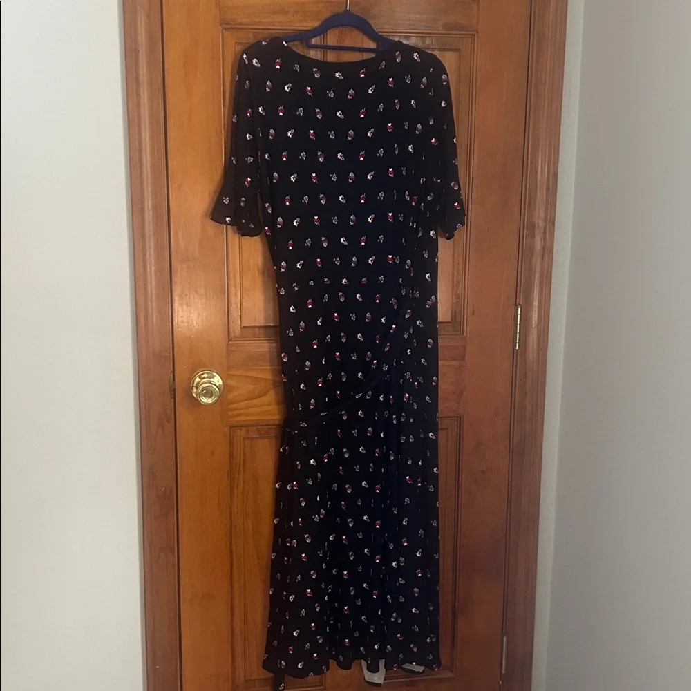Ann Taylor Petite Floral Wrap Dress in Black - Picture 8 of 8